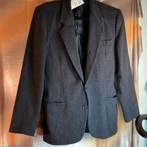 Vintage wool‎ pinstripe wool navy blue jacket 40” chest.  135